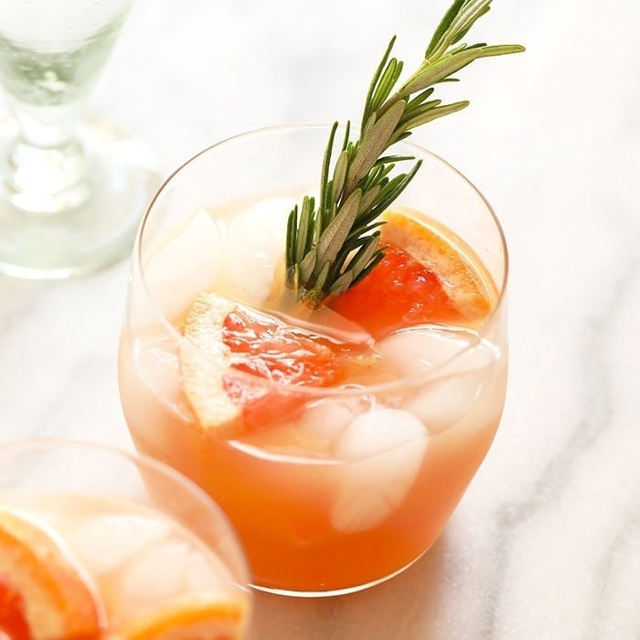 Naturally Sweetened Honey Greyhound for Summer Sipping